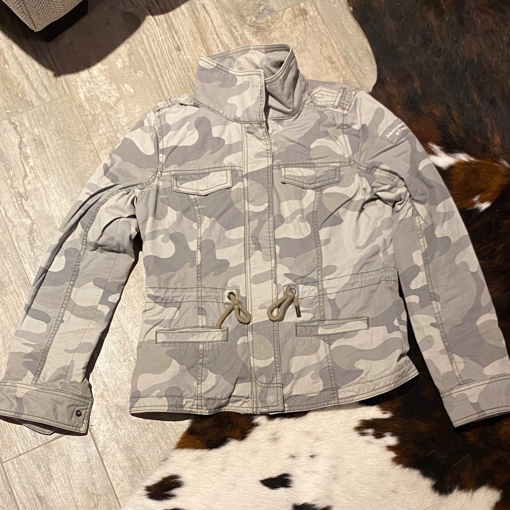 Abercrombie & Fitch Olive Quilted Jacket